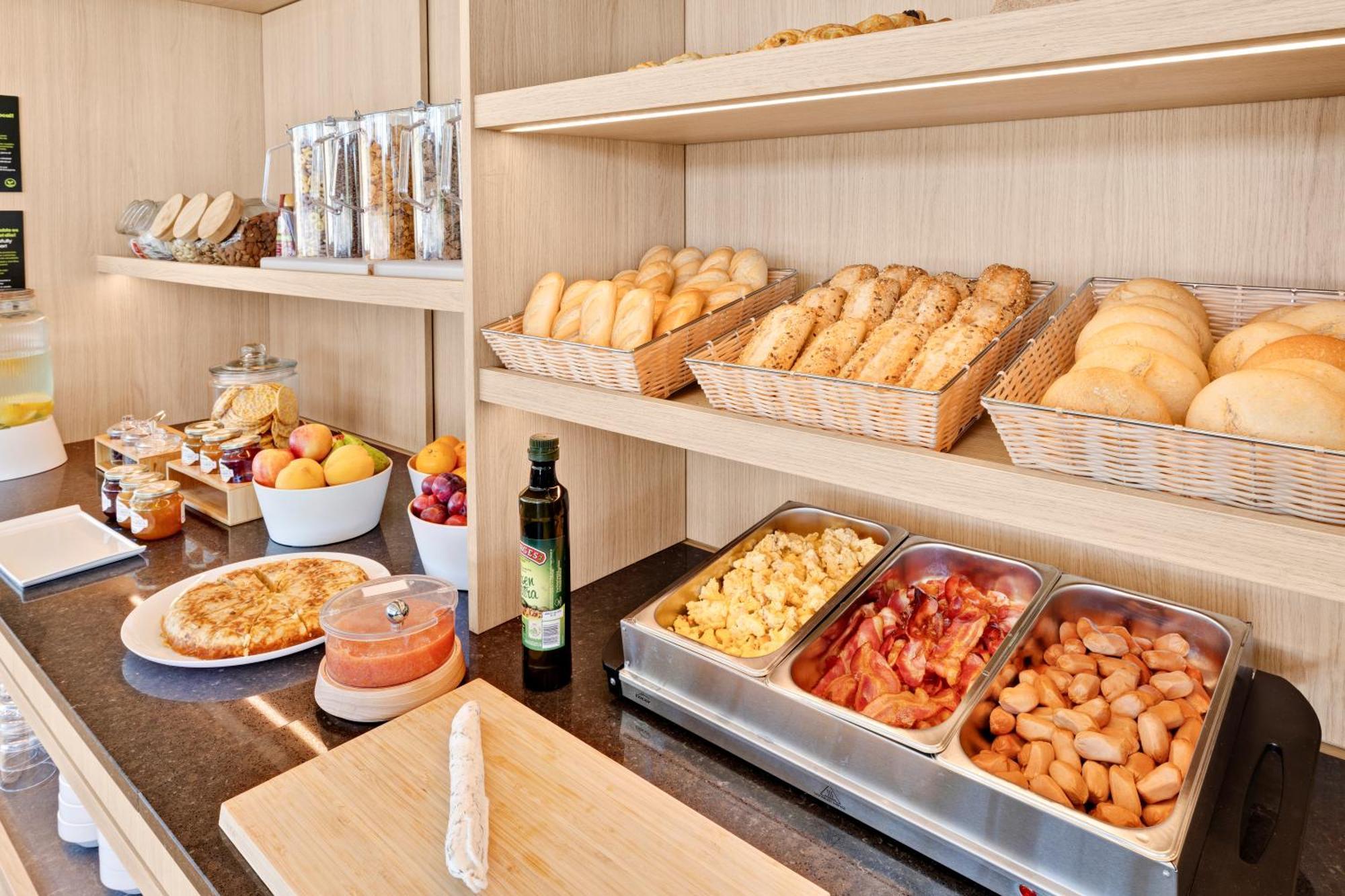 B&B Hotel Madrid Tres Cantos Eksteriør bilde